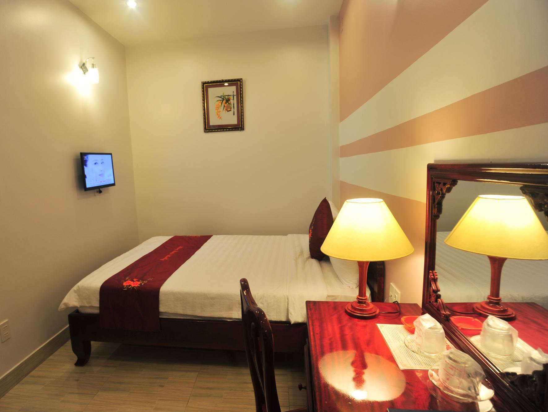 Hong Thien Ruby Hotel Hue Exterior foto