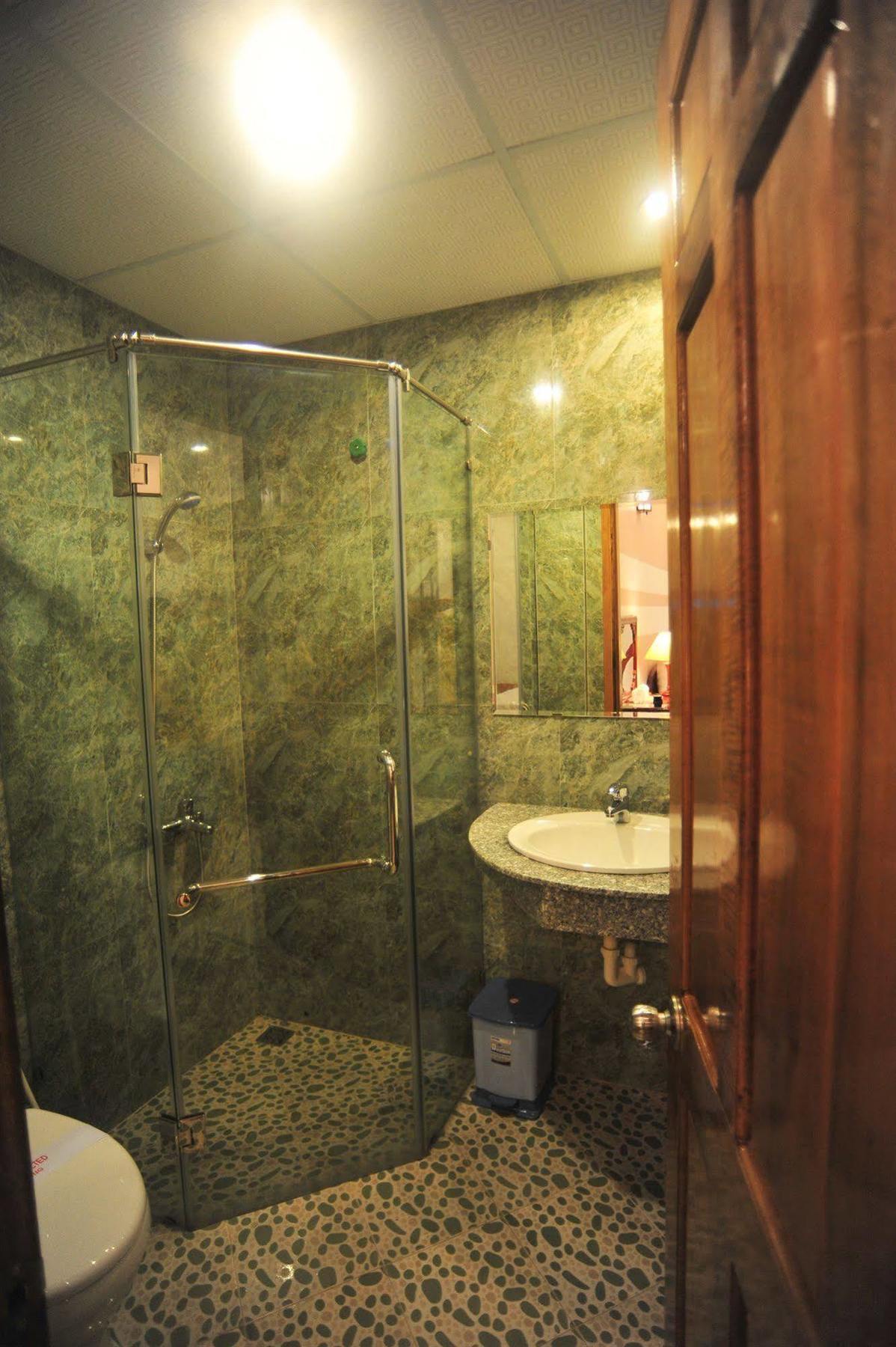 Hong Thien Ruby Hotel Hue Exterior foto